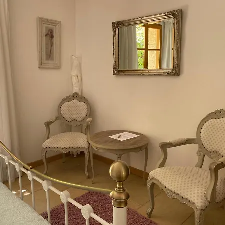 Les Jonquilles Отель типа 