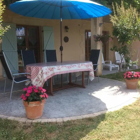 Les Jonquilles Домм