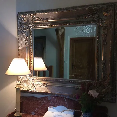 לינה וארוחת בוקר Les Jonquilles דום