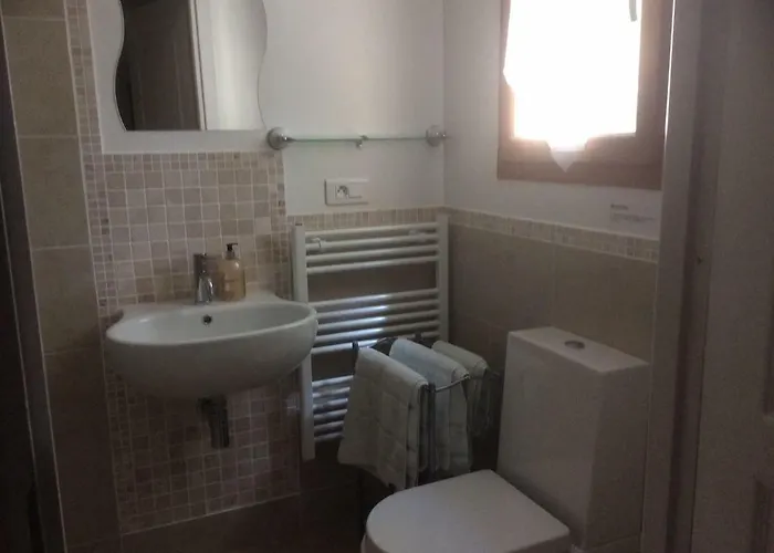 Les Jonquilles Bed & Breakfast Domme